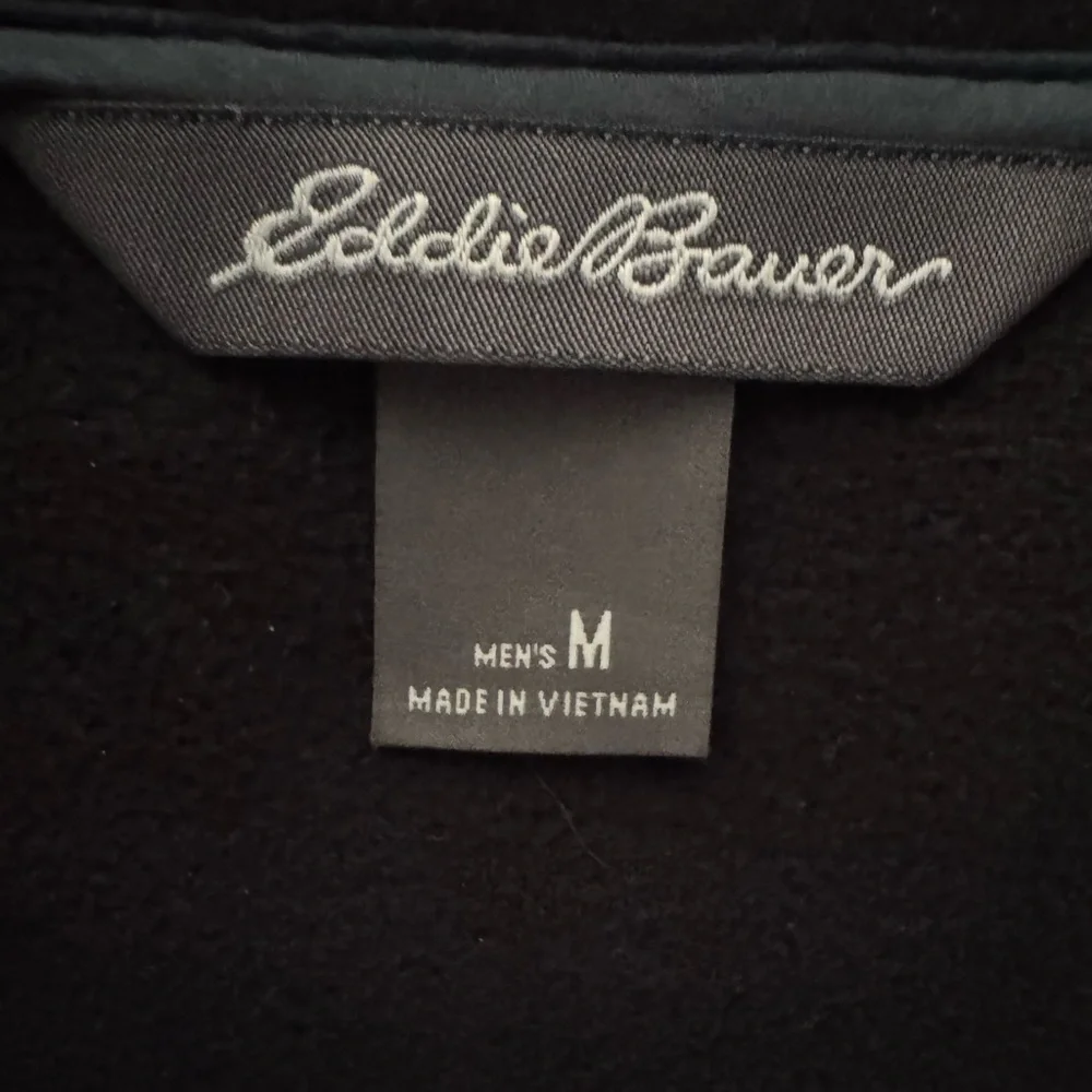 EDDIE BAUER MEN'S FULL ZIP RELAXED FIT FLEECE SLEEVELESS VEST - Picture 4 of 9